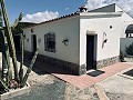 Geräumige Finca mit Swimmingpool und Carport in Hondon de las Nieves in Alicante Dream Homes API 1122