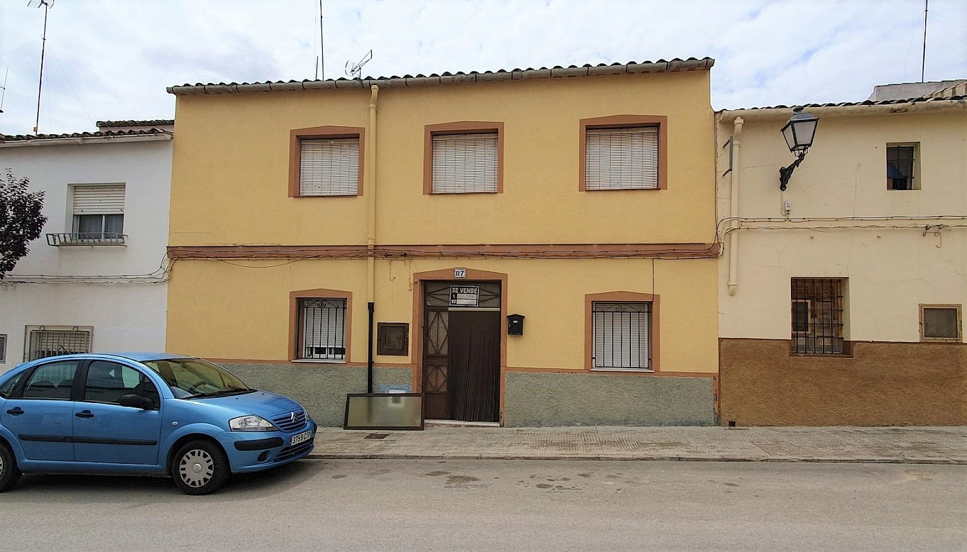 Townhouse in Ayora