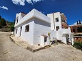 Deux maisons plus des ruines et une grande quantité de terrain in Alicante Dream Homes API 1122