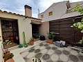 Town House with a garden and garage in Pinoso in Alicante Dream Homes API 1122