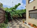 Town House with a garden and garage in Pinoso in Alicante Dream Homes API 1122