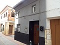 Gerenoveerd herenhuis met 3/4 slaapkamers en solarium in Alicante Dream Homes API 1122