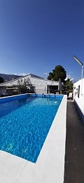 Villa met 3 slaapkamers, gastenverblijf, zwembad en garage in Alicante Dream Homes API 1122