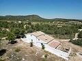 Maison de campagne de 4 chambres à la montagne in Alicante Dream Homes API 1122