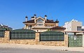 Belle Villa spacieuse à 100M de la mer 5 Chambres- 4 Salles de bain in Alicante Dream Homes API 1122