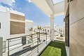 Mooie villa met 4 slaapkamers en 4 badkamers en gemeenschappelijk zwembad in Ciudad Quesada in Alicante Dream Homes API 1122