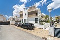 Mooie villa met 4 slaapkamers en 4 badkamers en gemeenschappelijk zwembad in Ciudad Quesada in Alicante Dream Homes API 1122