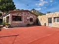 3-Schlafzimmer-Villa mit Blick auf die Berge und die Burg in Alicante Dream Homes API 1122