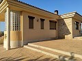 Ausgezeichnete Villa ganz in der Nähe von Yecla in Alicante Dream Homes API 1122