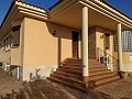 Ausgezeichnete Villa ganz in der Nähe von Yecla in Alicante Dream Homes API 1122