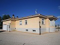 Villa mit 6 Schlafzimmern und 3 Bädern, nur wenige Gehminuten von Yecla entfernt in Alicante Dream Homes API 1122