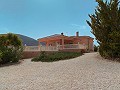 3 Bedroom villa with swimming pool in La Romana in Alicante Dream Homes API 1122