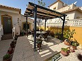 Atemberaubende Villa mit 3 Schlafzimmern und privatem Pool in Alicante Dream Homes API 1122