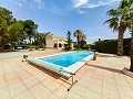 Geweldige villa met 4 slaapkamers en 3 badkamers in Yecla in Alicante Dream Homes API 1122