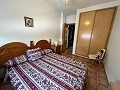 Schöne Villa mit drei Schlafzimmern und separatem Apartment mit einem Schlafzimmer in Alicante Dream Homes API 1122