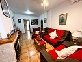 Schöne Villa mit drei Schlafzimmern und separatem Apartment mit einem Schlafzimmer in Alicante Dream Homes API 1122