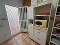 Prachtige villa met drie slaapkamers en een apart appartement met één slaapkamer in Alicante Dream Homes API 1122