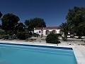 Prachtige villa met 4 slaapkamers en zwembad in Caudete in Alicante Dream Homes API 1122