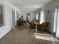 Atemberaubende 4-Schlafzimmer-Villa mit Pool in Caudete in Alicante Dream Homes API 1122