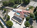 Landhaus mit 7 Schlafzimmern, 9 x 4 Pool und Nebengebäuden in Alicante Dream Homes API 1122