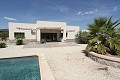 5 year old new build, with 3 bedrooms, 3 bathrooms, large pool and garage in Alicante Dream Homes API 1122