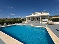 Wunderschöne Villa mit 5 Schlafzimmern und 4 Bädern in Alicante Dream Homes API 1122