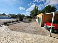 Maison de 4 chambres et 1 salle de bain avec piscine en balsa et terrain de taille raisonnable in Alicante Dream Homes API 1122