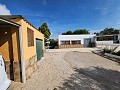 Casa de 4 dormitorios y 1 baño con piscina de balsa y parcela de tamaño razonable in Alicante Dream Homes API 1122