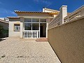 Villa met 2 slaapkamers aan een privéweg in Alicante Dream Homes API 1122