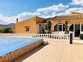 Maison de campagne magnifiquement préservée dans un superbe emplacement à Yecla in Alicante Dream Homes API 1122