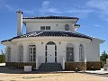 Superbe villa individuelle avec piscine à Pinoso in Alicante Dream Homes API 1122