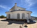 Superbe villa individuelle avec piscine à Pinoso in Alicante Dream Homes API 1122