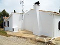 Villa con Piscina cerca del pueblo in Alicante Dream Homes API 1122