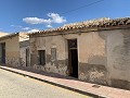 Maison de ville à réformer avec jardin in Alicante Dream Homes API 1122