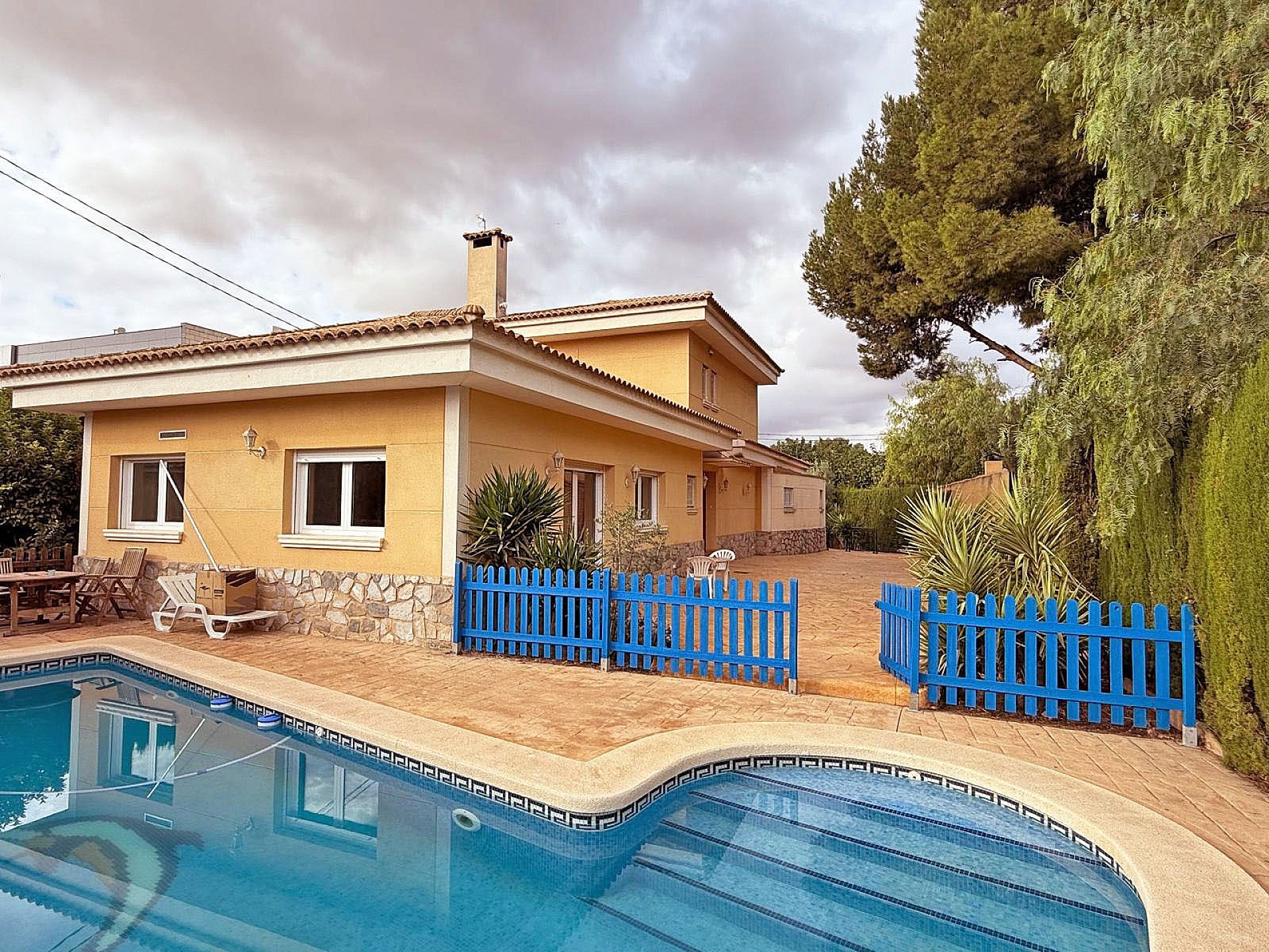 Detached Villa in Elda