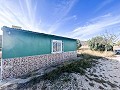 Maison de campagne avec piscine et maison d'hôtes entre Sax et Salinas in Alicante Dream Homes API 1122