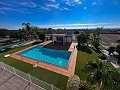 Prachtig herenhuis met privézwembad, sportveld en barbecueplaats in Alicante Dream Homes API 1122