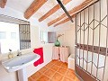 Groot landhuis om te renoveren in Alicante Dream Homes API 1122